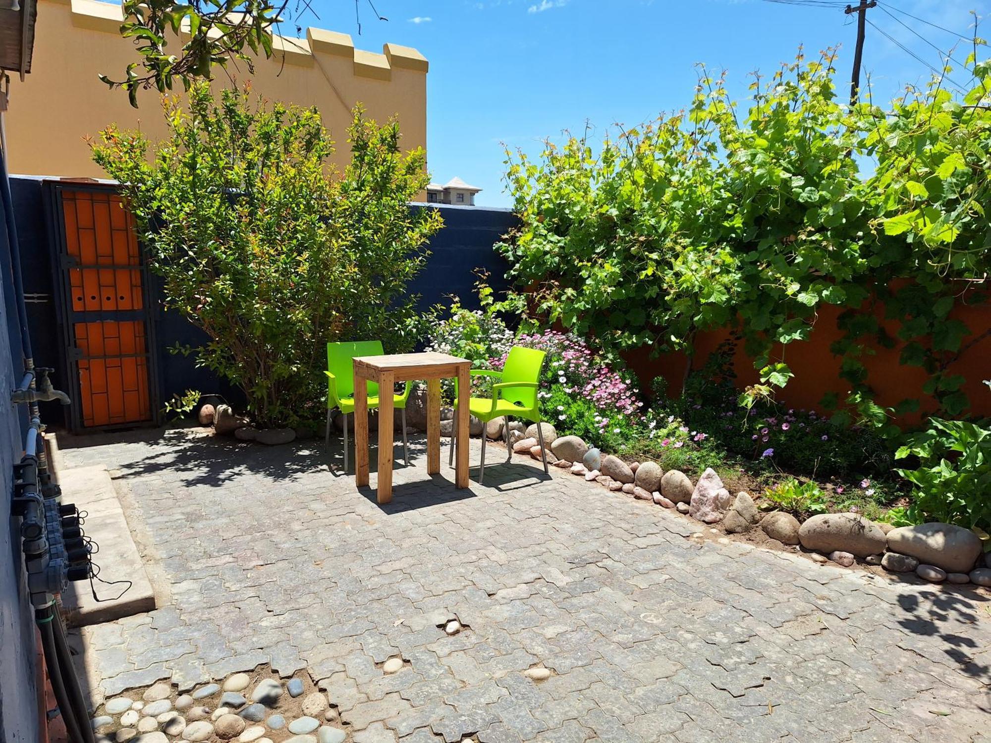 Japie'S Yard Wanderer'S Inn Swakopmund Exterior foto